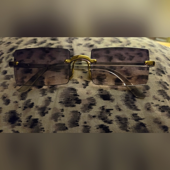4 pairs of gorgeous sunglasses! Tinted! - Picture 3 of 4